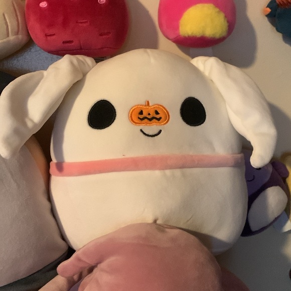 Huge Disney squishmallow bundle, 24 total - Picture 13 of 17